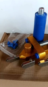 Pemotong Kaca & Keramik Manual 3-15mm Alat Potong Presisi Adjustable Mudah Digunakan Cocok untuk Profesional & DIY Pegangan Ergonomis Mata Pisau Tajam Daya Tahan Tinggi Cocok untuk Pemotongan Kaca Cermin Ubin Granit Marmer Efektif & Akurat