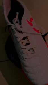 FREE KAOSKAKI & DEKER SEPATU OLAHRAGA ORTUSEIGHT PUTIH -PINK HIGHT QUALITY