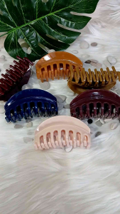 Jepit Salon Besar: Aksesoris Rambut yang Stylish