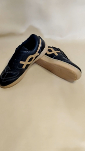 Sepatu Futsal Kulit Olahraga Sepak Bola