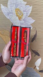 Bút gỗ Nu huyết long hàng có nắp đậy- Tặng kèm hộp