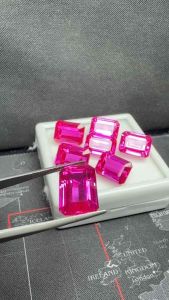 ชมพู (Pink Sapphire 粉红色蓝宝石)27 กะรัต (Cts.克拉)พลอย สีชมพู..PINK SAPPHIRE ...27 CARATS ....1 PIECES..SIZE OCT ...18X15 MM