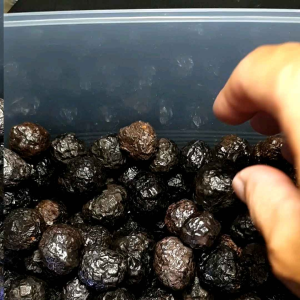 Bahan / Bongkahan Batu Akik Asli Natural Badar Besi Selonatah Unik Langka