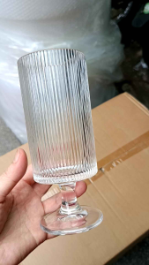 Ly thủy tinh có chân cốc thủy tinh đựng kem sinh tố đá xaynước ép mã 3092-320ml.