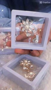 Zk Jewellery Set 2 in 1 [FREE BOX] Kerongsang Bahu Kristal Bunga Pin Tudung Hijab Premium Brooch Pearl & Crystal Flower B3260