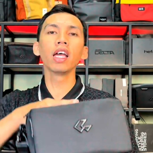 Tas Handbag Pria Clay - Tas Selempang Laki-Laki Dewasa Terbuat Dari Bahan Polyester Filament Sudah Anti Air & Anti Bara Api | Cocok Dipakai Dalam Berbagai Kegiatan