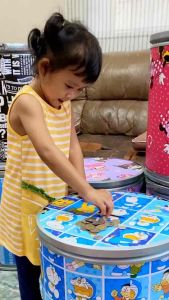 ออมสินยักษ์ ถังกระดาษ ติดลายบนฝา ลายสวย สดใส เด็กๆชอบ