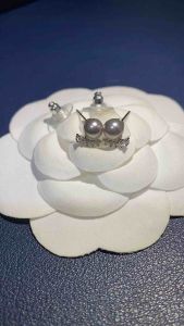 ต่างหูไข่มุก ต่างหูเพชร เครื่องประดับแฟชั่น สวยงาม  สีเทาเงิน พร้อมส่งจากไทย