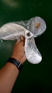 Baling Baling Perahu Kapal No 25 & Daun 3 Lobang As ¾