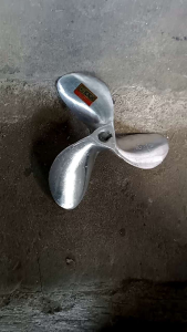Baling Baling Daun Panjang No 16/17 Bahan Almunium Daun 3 as ¾