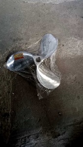 Baling Baling Daun Panjang No 15-16 Lobang As 3/4 ( Bahan Almunium)