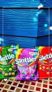 Skittles ลูกอมรสผลไม้หลากหลายชนิด น้ำหนัก 136 - 160 กรัม มี 3 รส