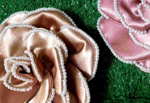 Bros Bunga Kain Himalaya Silk Premium Model Exclusive Design Handmade Bros Rose Gold Bros Bunga Mawar 3D Mutiara pada Kelopak