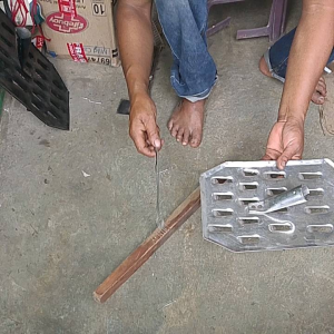 Kampak kecil multi pungsi