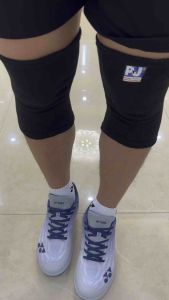GIÀY CẦU LÔNG YONEX AERUS MỚI form cực đẹpôm chânđế bền bám sân tốt. Bảo hành 6 tháng-lỗi 1 đổi 1 trong vòng 1 tuần.