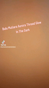 Aurora Thread Bulu Mutiara Glow In The Dark 35cm Tebal Multicolour