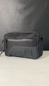 Sling bag Premium Tas Selempang waterproof anti air Hand bag Warna hitam eibe [ HUNTERA ]