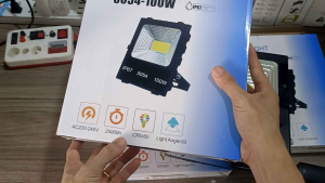 Đèn led pha 50W 100W 200W COB 5054 IP67 sáng trắng và vàng