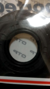 HONDA SCOOTER VARIO 150/ BEAT-FI/CLICK CRANKSHAFT OIL SEAL 1 PCS ( KANAN)(MAGNET)(OTP)