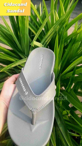 Sandal Jepit Pria Kulit Sintetis Premium Casual