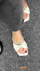 Sandal wanita terbaru / Sendal wanita kekinian / Sandal cewek kekinian