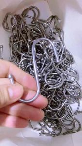 Móc Chữ S Inox Treo Đồ Quần Áo Hàng Hóa Đa Năng Siêu Chắc Có Đầu Tròn Bền Đẹp Tiện Dụng Cho Mọi Gia Đình