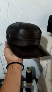 topi pria kulit pria dewasa model komando