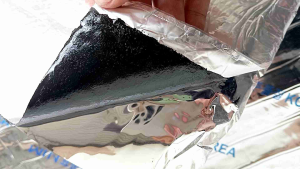 Khổ cao 1m x dài 5m cuộn chống dột hàn quốc dùng để dán mái tôn nhà xưởng...