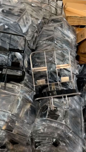 Rak Tengah Vespa: Kranjang Multi Fungsi & Ban Serep Vespa