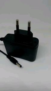 Adaptor charger senter kepala paket komplit jek bulat warna hitam