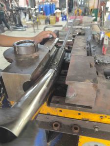 ปลายสวมลงหน้าเพลา ท่อหน้าเพลารถกะบะ สวมได้เลยขนาด 2.5นิ้ว งานดัด cnc