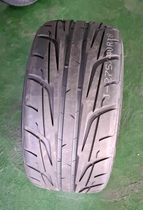 ยางรถยนต์ 275/40/R18 ยางไทย ยี่ห้อ TBB TIRE รุ่น TX-08R ปี2025 เทรดแวร์ 240 ยางไทยผลิตส่งออก รับประกัน บวม แตก 1ปี (ราคา 1 เส้น)