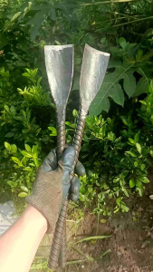 Thuổng đào đất xúc đất thép đặc phi 16mm - 40 cm bền chắc (Cán dài 30cm)