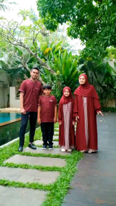 AYUDIA OUTER & DRESS GREENISM: Memahami Pakaian Serasi