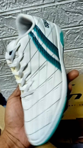 รองเท้าฟุตบอล 100 ปุ่ม PAN BRAVO AGILIS TURF (ของแท้)