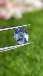 ไพลินธรรมชาติ 3.65 กะรัต ขนาด 9x7.8x5.5 มม. รูปทรงวงรี Natural Doublet Sapphire 3.65cts 9x7.8x5.5mm Oval Shape