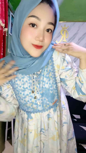 MIDI Dress Mix Renda: Desain Elegan untuk Pesta & Acara Formal