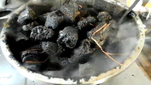 เหยื่อดักหนู ขี้ไต้ดักหนู ขี้ใต้ ขี้ไต้แท้ 200g พร้อมใช้ กลิ่นหอม หนูเข้าไว เหนียวนุ่ม ปั้นได้ง่าย จุดไฟติดไว