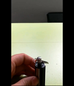 Gantungan kunci unik multifungsi korex unik gantungan kunci sudah terisi langsung nyala.