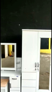 Lemari Pakaian 3 Pintu Olimpik Minimalis / Lemari Baju 3 Pintu Murah Cirebon Tegal Brebes Pemalang Pekalongan Bandung Jakarta Bogor Depok Tangerang Bekasi