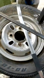 Lơ via móc lốp cây nạy lốp móc lốp ô tô