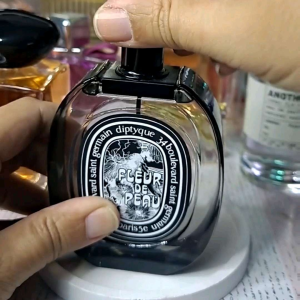 น้ำหอมDiptyque Fleur De Peauแบบแบ่งขายแท้ 💯%