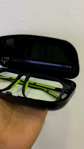 Wadah Kacamata Tahan Lama: Tempat Kacamata Berkualitas & Desain Ergonomis