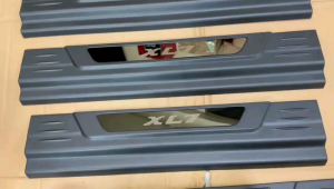 Sillplate Samping Suzuki Xl7 2020-2025 Aktivo Black Chrome & Non LED