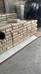 Kacang kupas paket 1 bal isi 10 pics kemasan 500gr Berat Bersih 5 kg