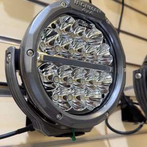 Ironman Led round bar 7” with center DRL