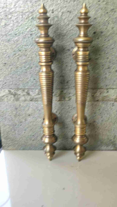 Gagang Pintu Rumah Kuningan Kunci Motif Minaret Antik 34 cm 2 pcs