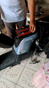 Khối pin 48 vôn 30Ah dùng cho xe điện 48 vôn (loại 4 bình acquy) hoặc xe độ. KT hộp: D320 x 240 x C110. Mới 100% Pin bền>=10 năm bảo hành 2 năm nếu hỏng đổi mới.