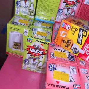 Fumakilla Liquid 45 Malam atau 90 Malam Cairan Refil Warna Pink Hijau Orange
