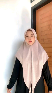Hijab Segitiga Instan Jersy Victoria Premium/Jilbab Instan Segitiga Oval Naura Mewah/Segitiga Instan